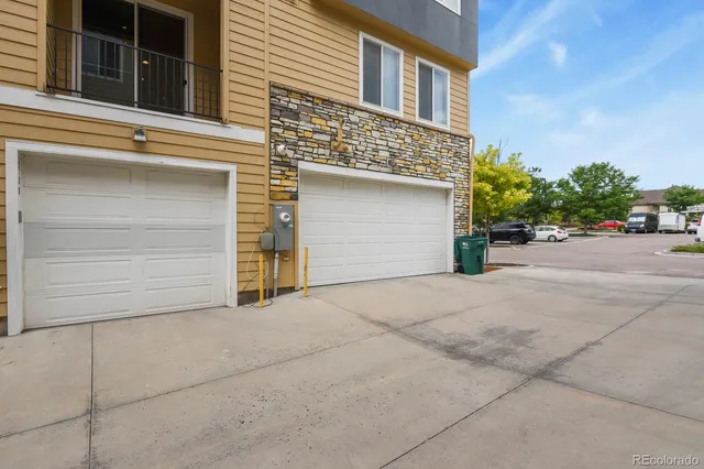 a view of a house with garage
