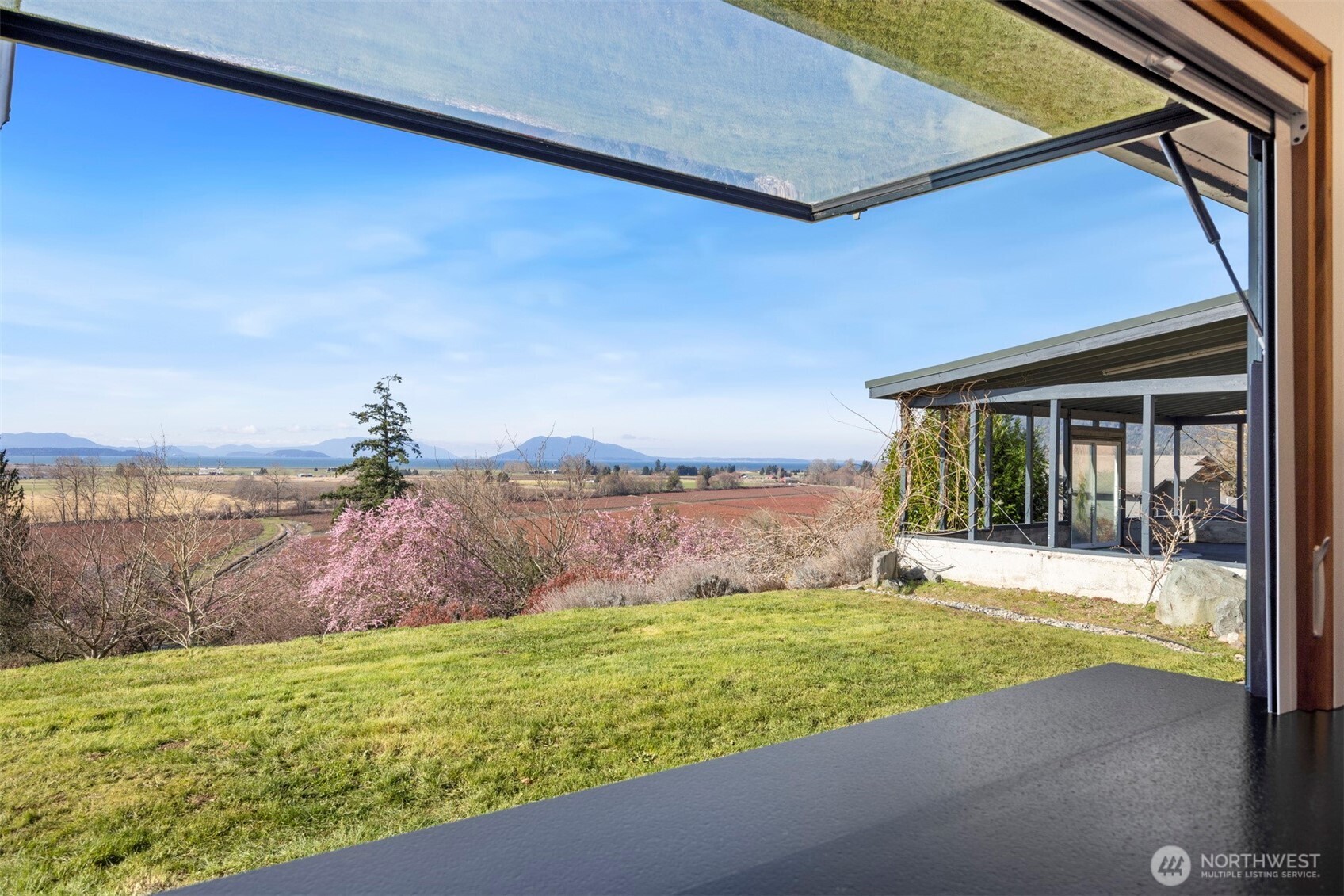 16021 Colony Road Bow, WA 98232 - Photo 17 of 40