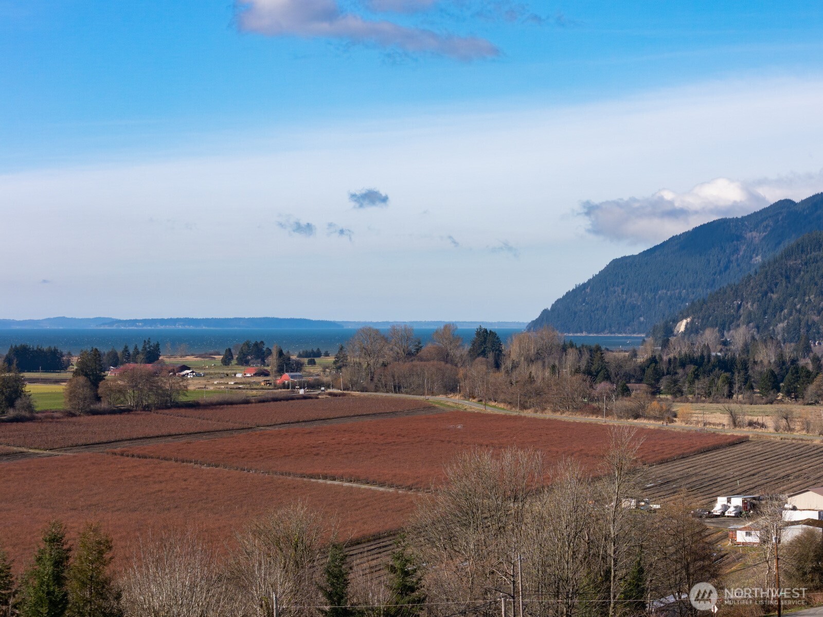 16021 Colony Road Bow, WA 98232 - Photo 4 of 40