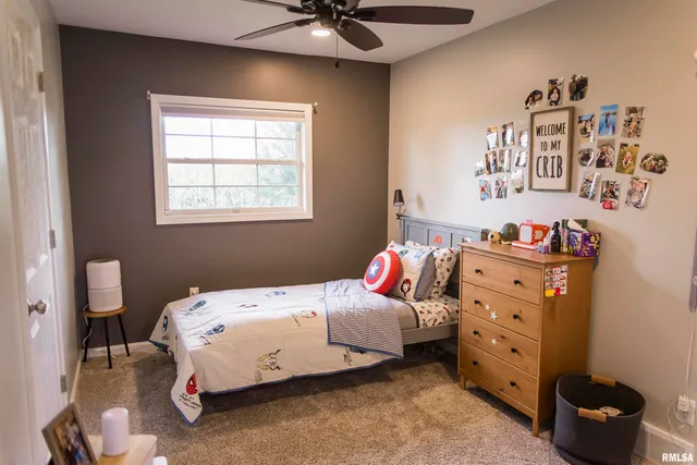 $529,000 | 1737 North 2250th Place, Mendon, IL 62351