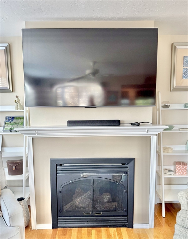 181 Atlantic Avenue Hull, MA 02045 - Photo 12 of 42 a close view of fireplace