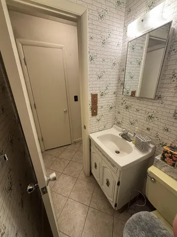 $294,500 | 130 Southwoods Avenue, Fremont, MI 49412