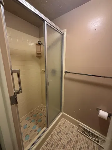 $294,500 | 130 Southwoods Avenue, Fremont, MI 49412