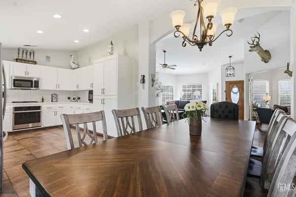 $424,950 | Undisclosed Address, Bakersfield, CA 93308