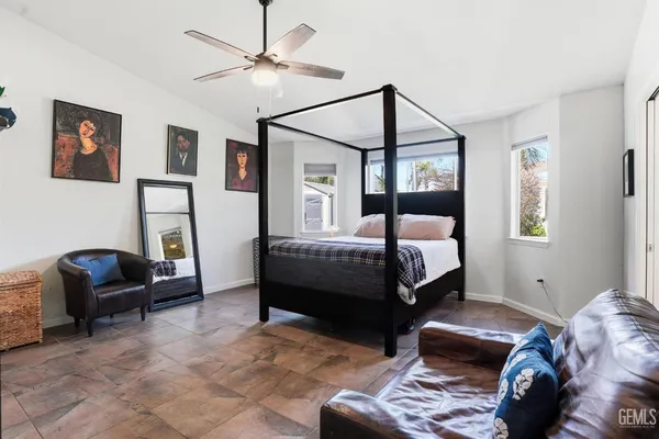 $424,950 | Undisclosed Address, Bakersfield, CA 93308