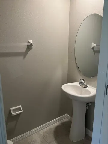 $1,900 | 9627 Pembrooke Pines Drive, Sun City Center, FL 33573