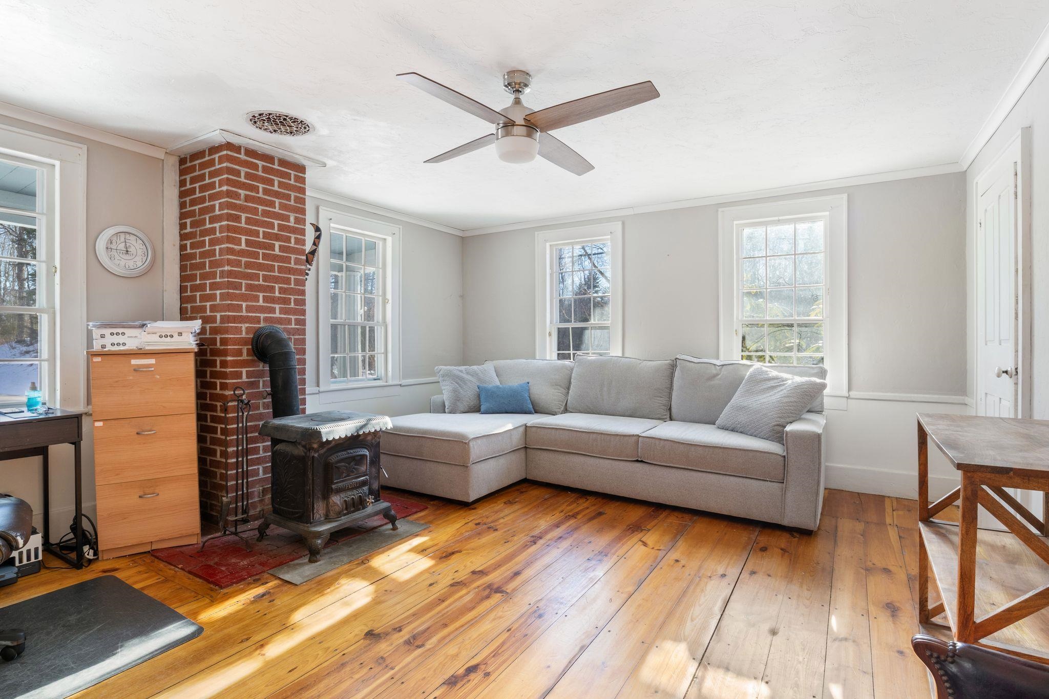 109 Scribner Road Fremont, NH 03044 - Photo 15 of 41