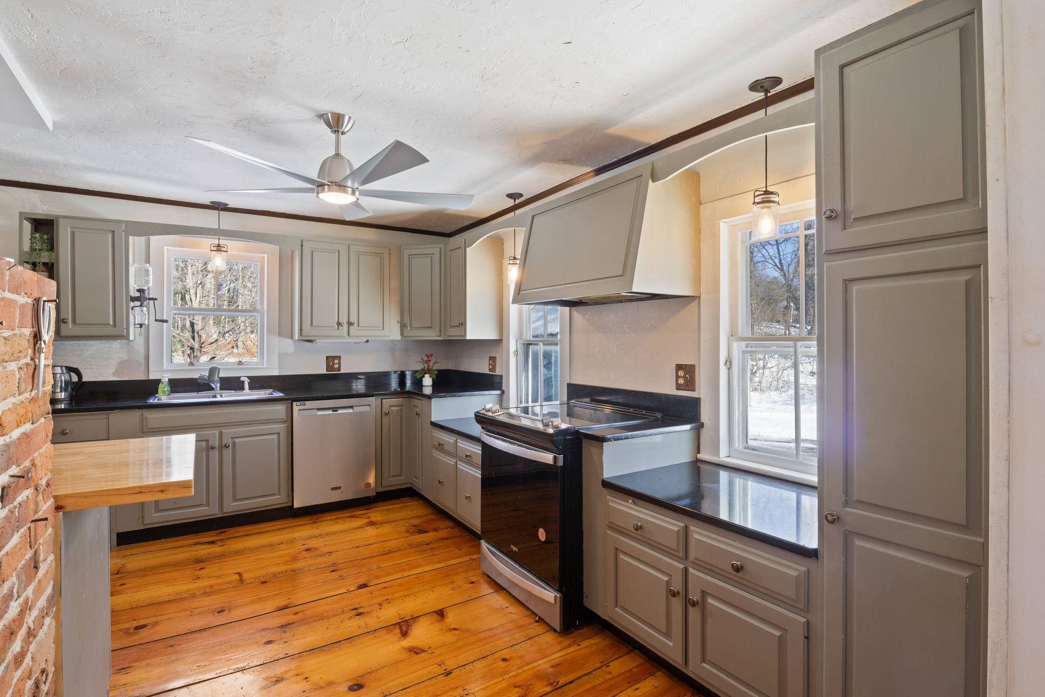 109 Scribner Road Fremont, NH 03044 - Photo 9 of 44