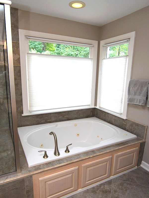1717 Chestnut Hill Road Wake Forest, NC 27587 - Photo 15 of 25 Master Bath/Spa