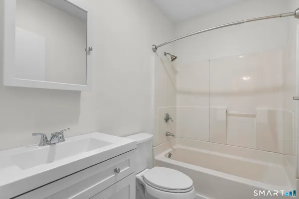 $1,500 | 18 Kelley Street, Unit 2, Bristol, CT 06010