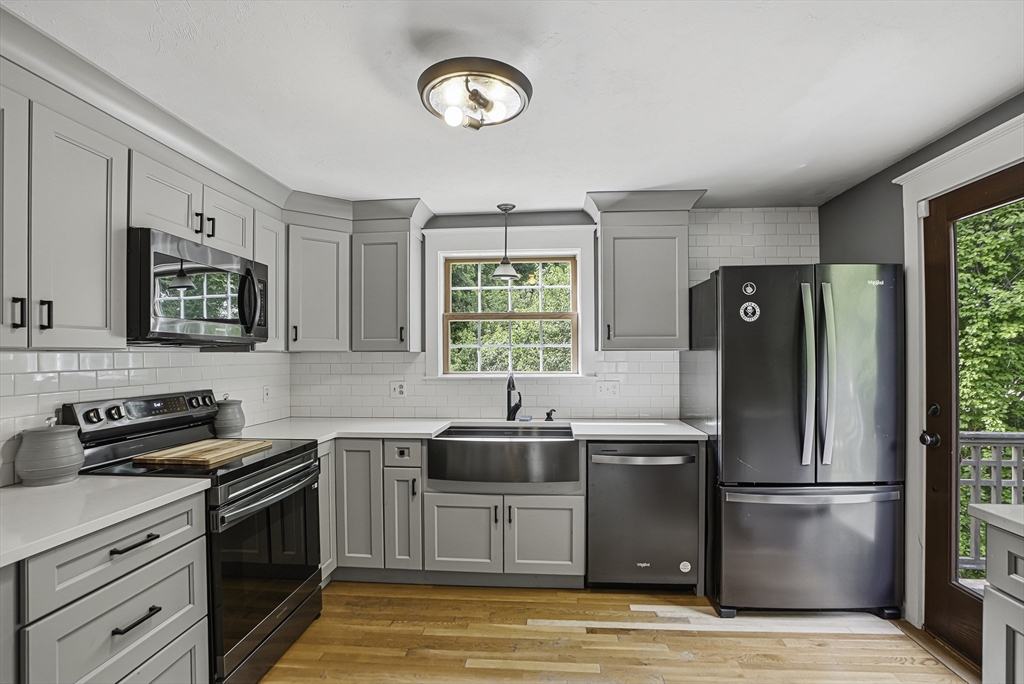 4 Shawkemo Path Franklin, MA 02038 - Photo 8 of 22