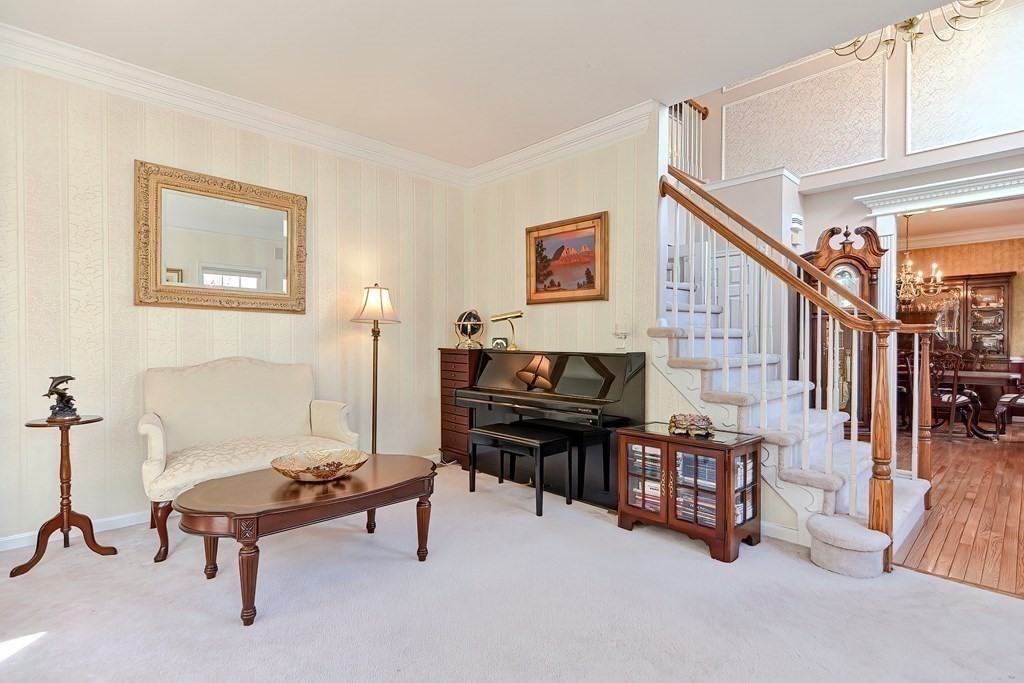 13 Hancock Road Franklin, MA 02038 - Photo 8 of 42 Gallery Image 8