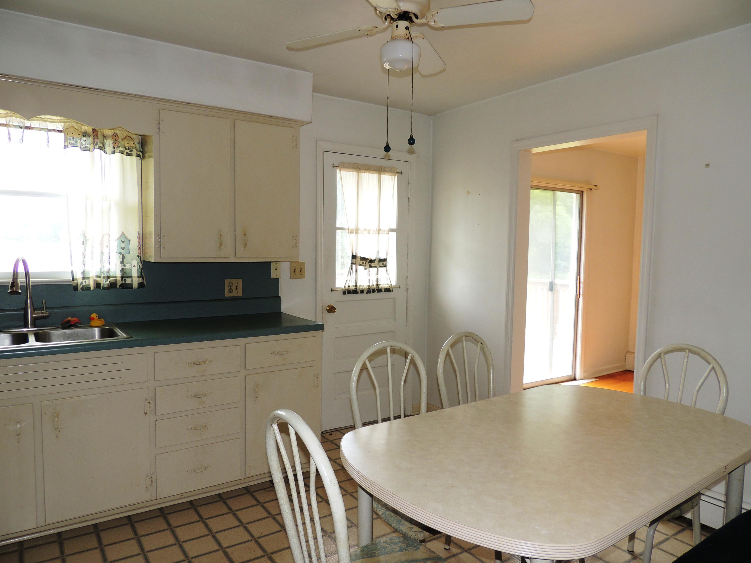 Eat In Kitchen