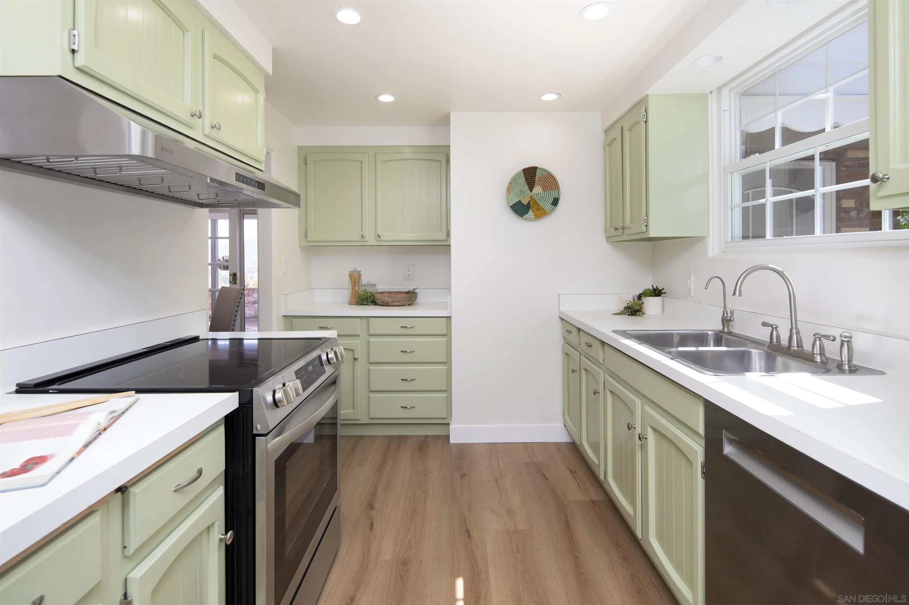 1820 Grove Road El Cajon, CA 92020 - Photo 11 of 74 Kitchen
