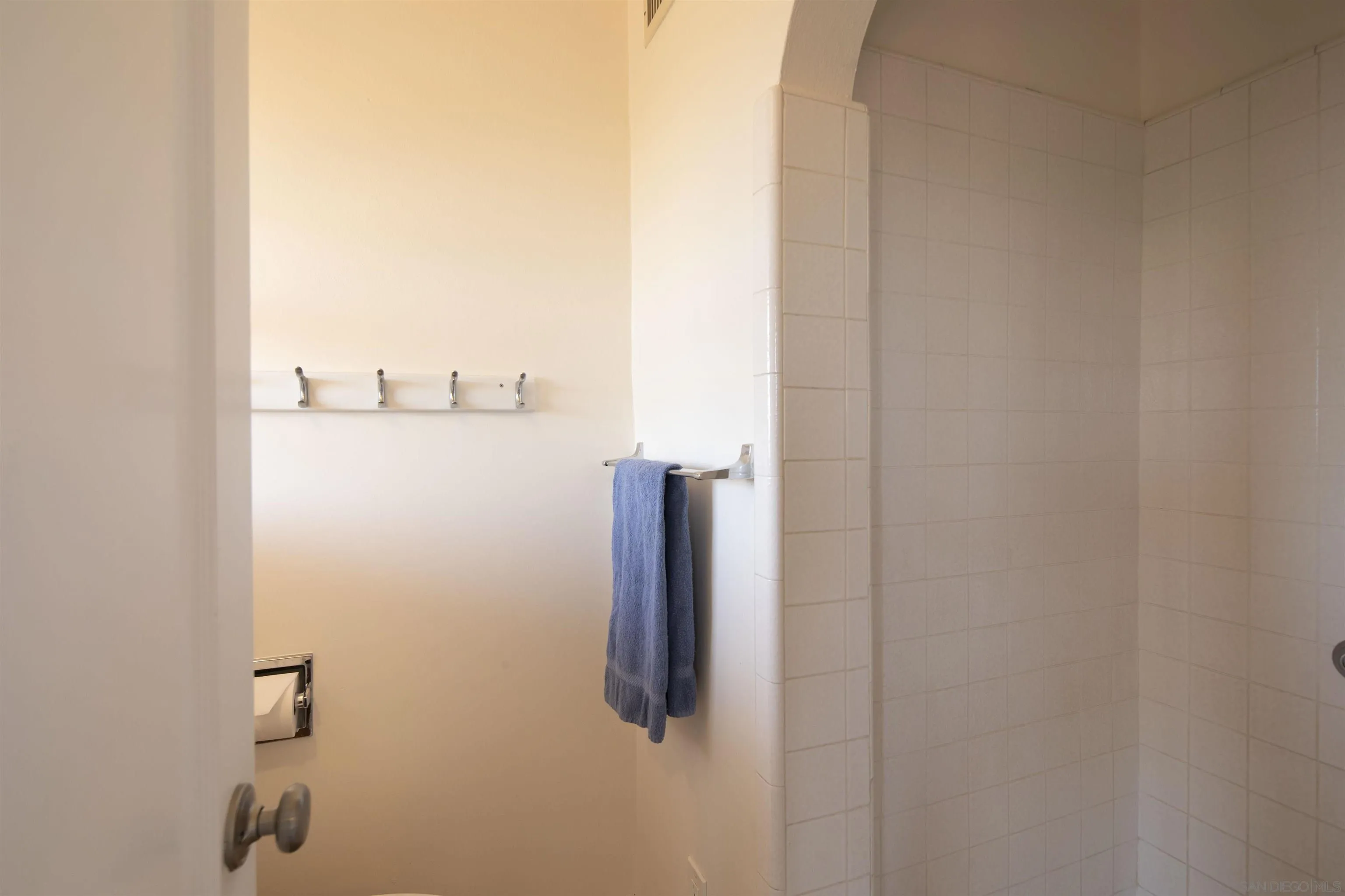 1820 Grove Road El Cajon, CA 92020 - Photo 25 of 74 Bathroom