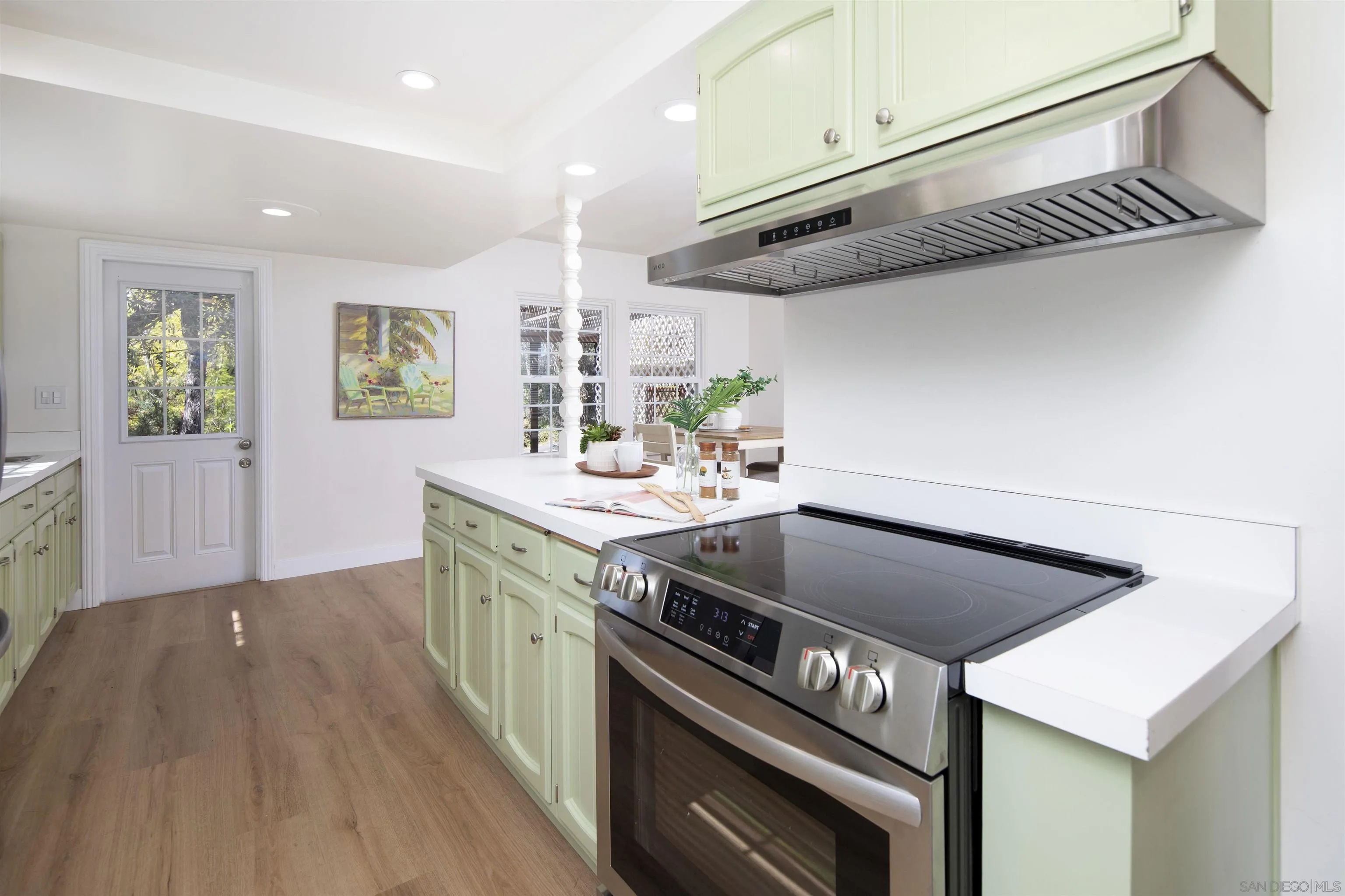 1820 Grove Road El Cajon, CA 92020 - Photo 10 of 74 Kitchen