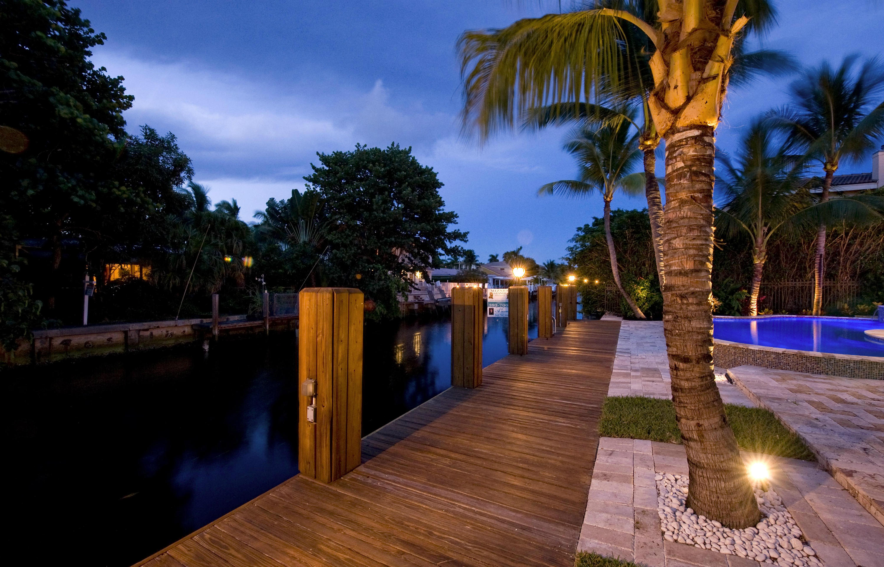 761 Northeast 70th Street Boca Raton, FL 33487 - Photo 13 of 27 641 ne 70th Street(night)8