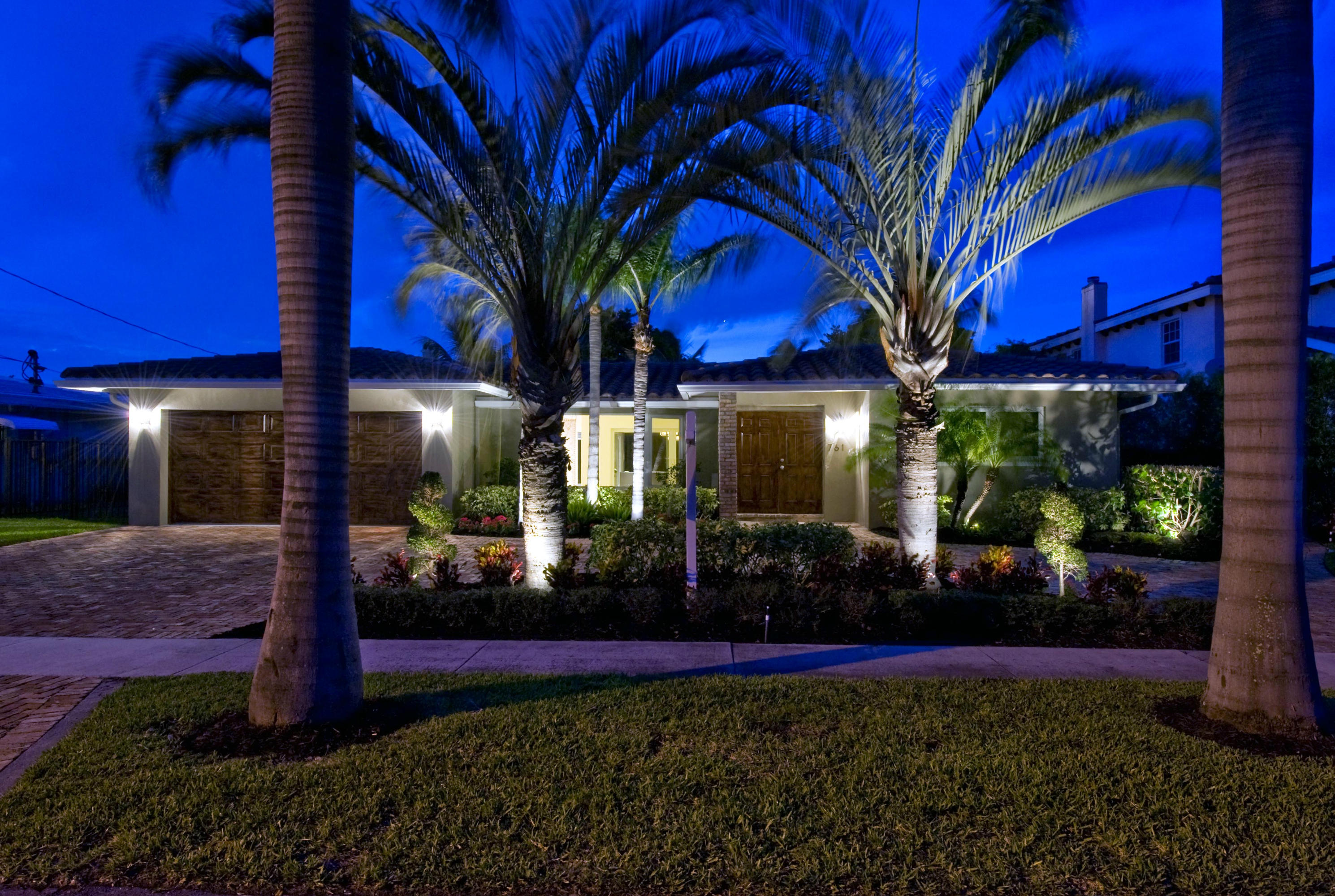 761 Northeast 70th Street Boca Raton, FL 33487 - Photo 16 of 27 641 ne 70th Street(night)17