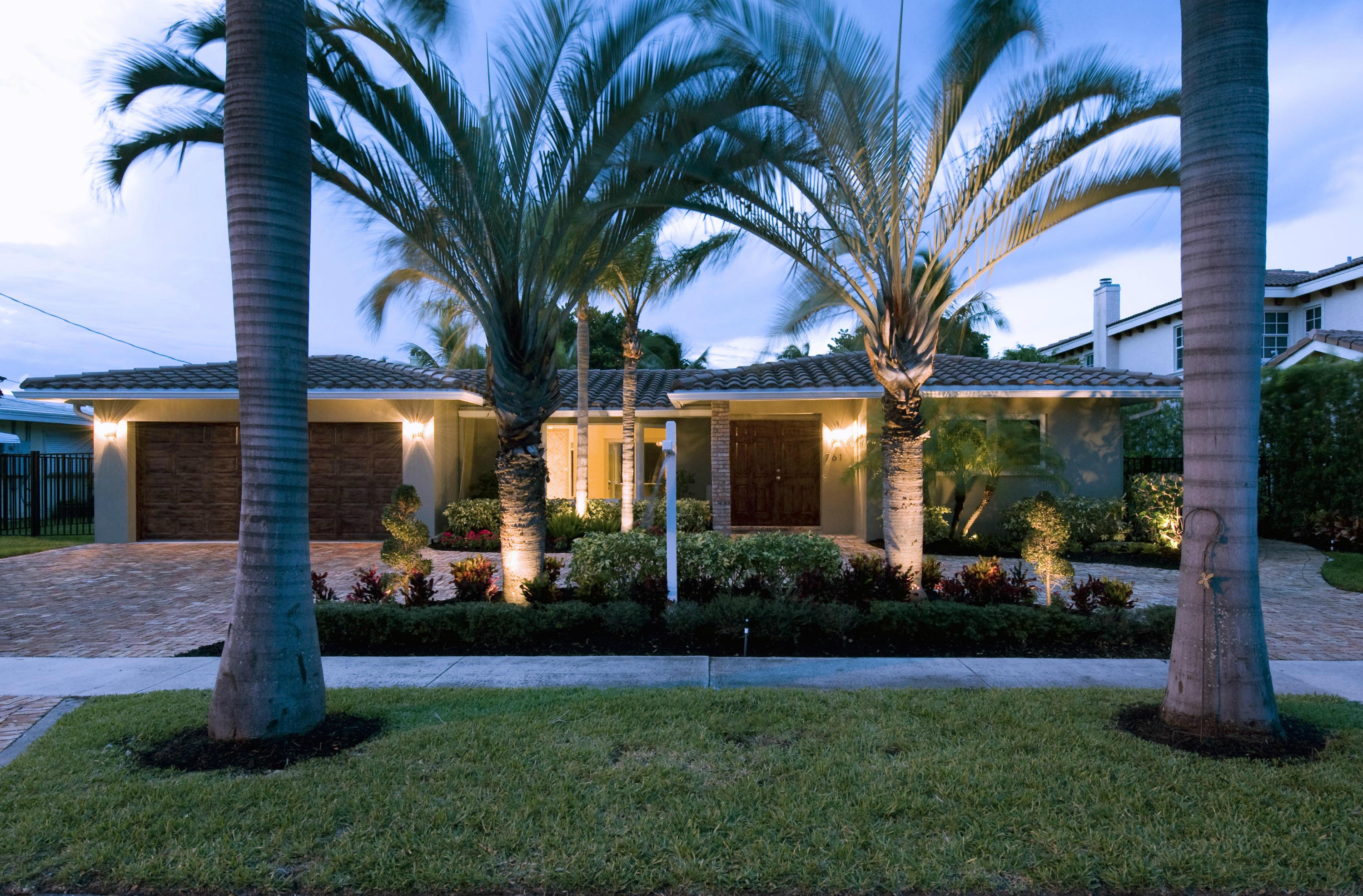 761 Northeast 70th Street Boca Raton, FL 33487 - Photo 18 of 27 641 ne 70th Street(night)1