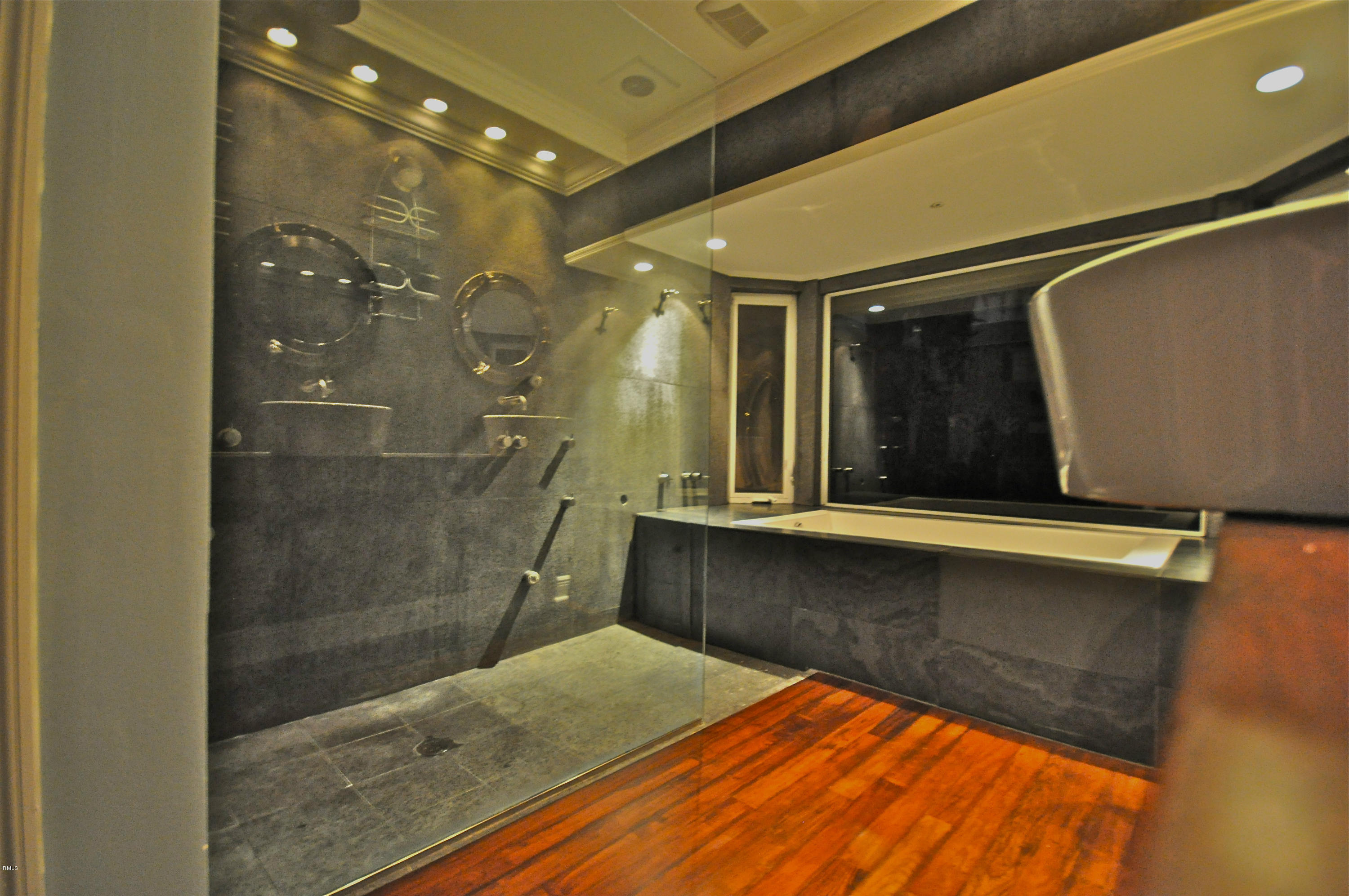 761 Northeast 70th Street Boca Raton, FL 33487 - Photo 4 of 27 DSC_0769