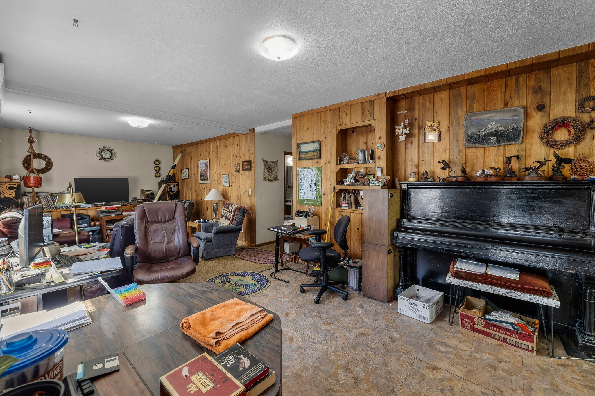 2291 Northeast 8th Street Bend, OR 97701 - Photo 10 of 22 Dining Room & LR