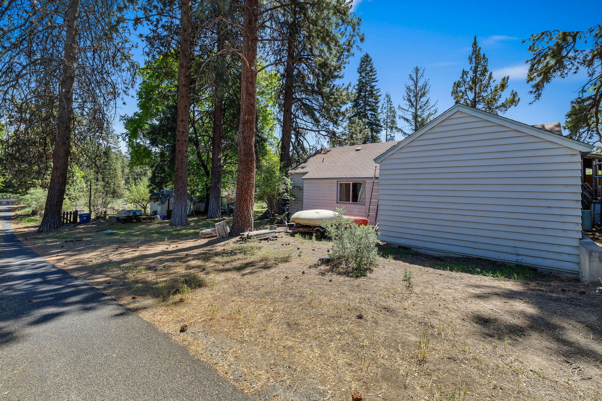 2291 Northeast 8th Street Bend, OR 97701 - Photo 13 of 22 Alley provides easy access for all your toys & projects