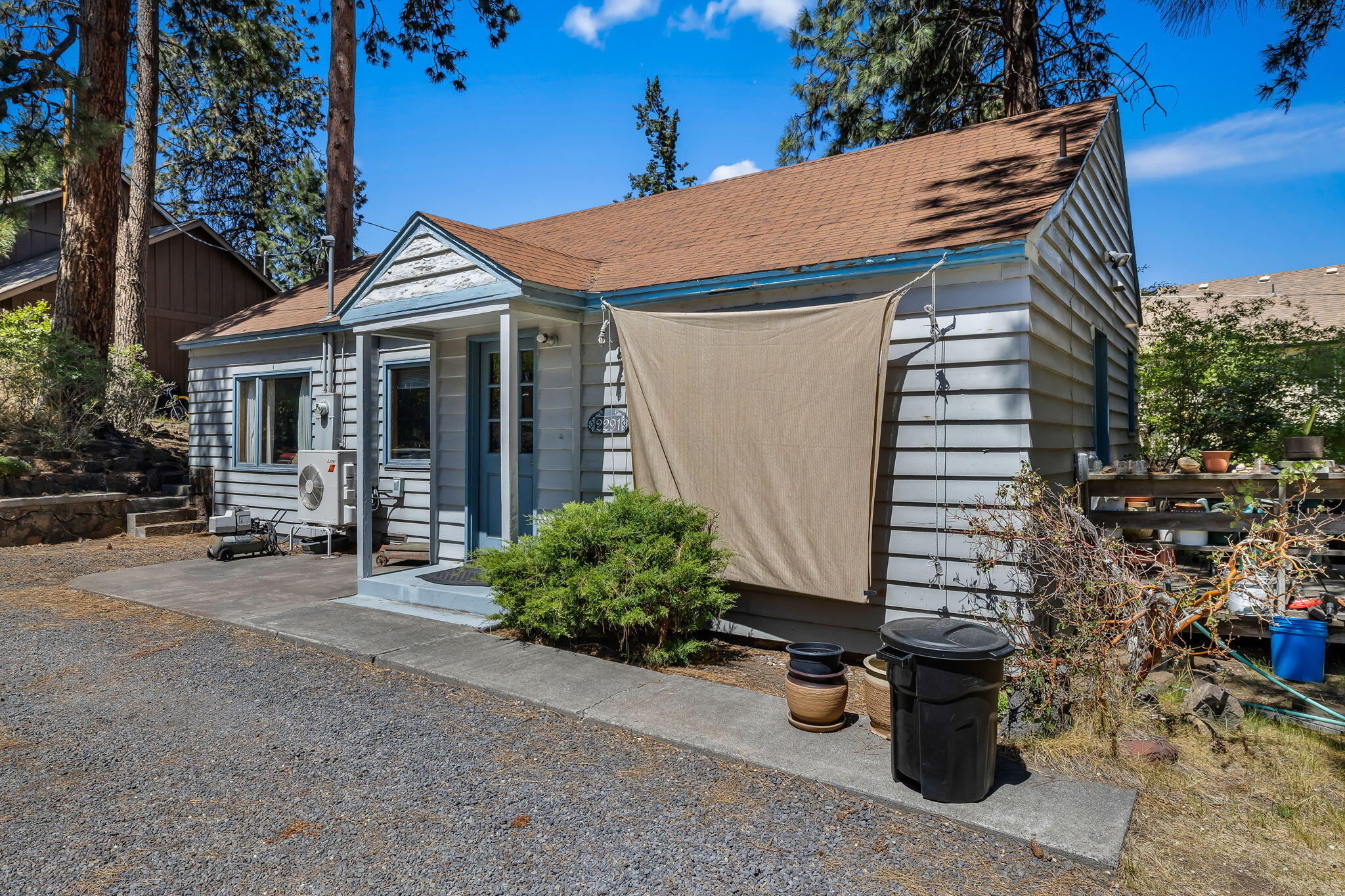 2291 Northeast 8th Street Bend, OR 97701 - Photo 18 of 22 Sun shade already up for summer!