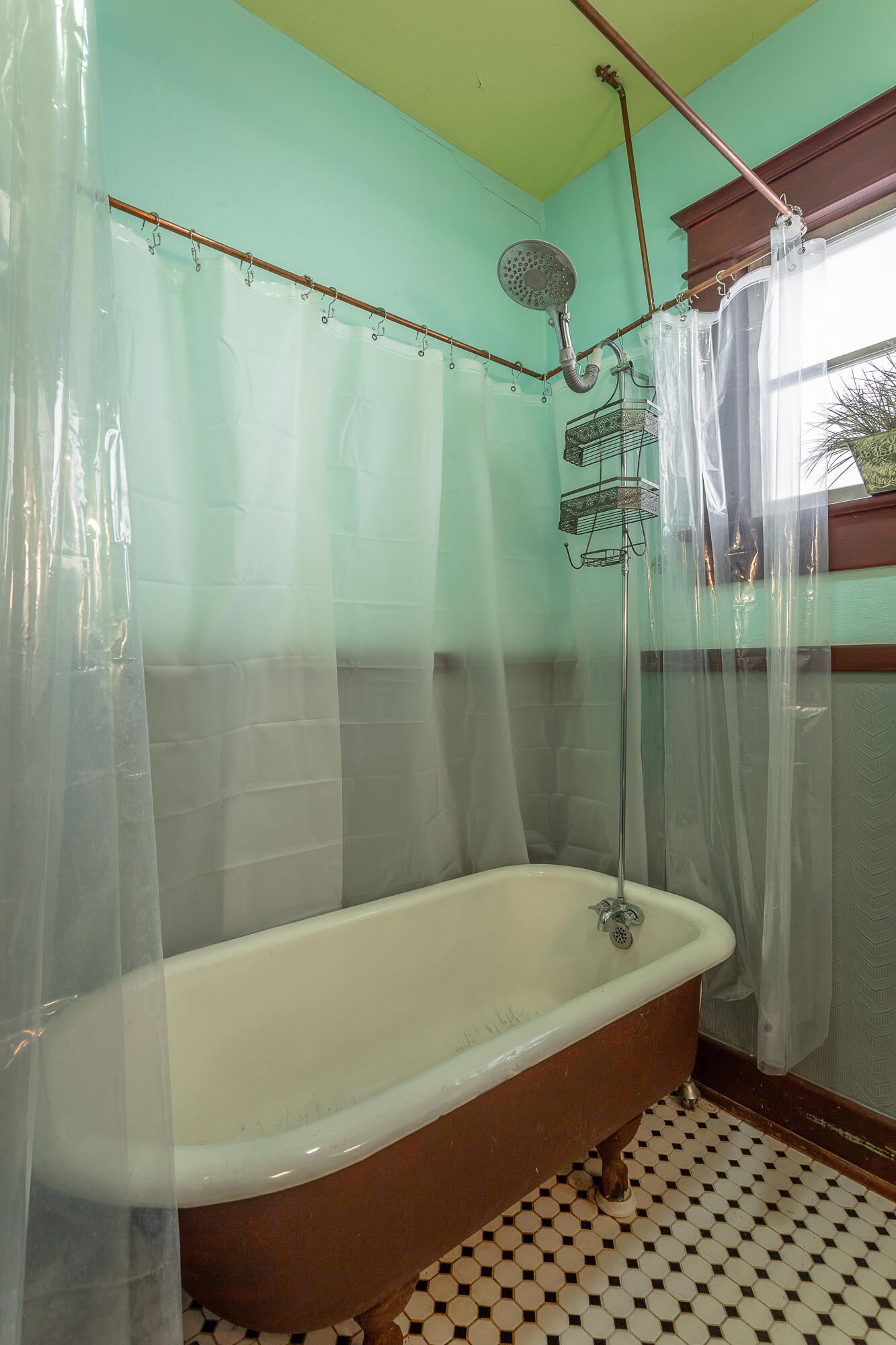 111 Shallowford Road Chattanooga, TN 37404 - Photo 23 of 53 111 Shallowford Rd. HD-32