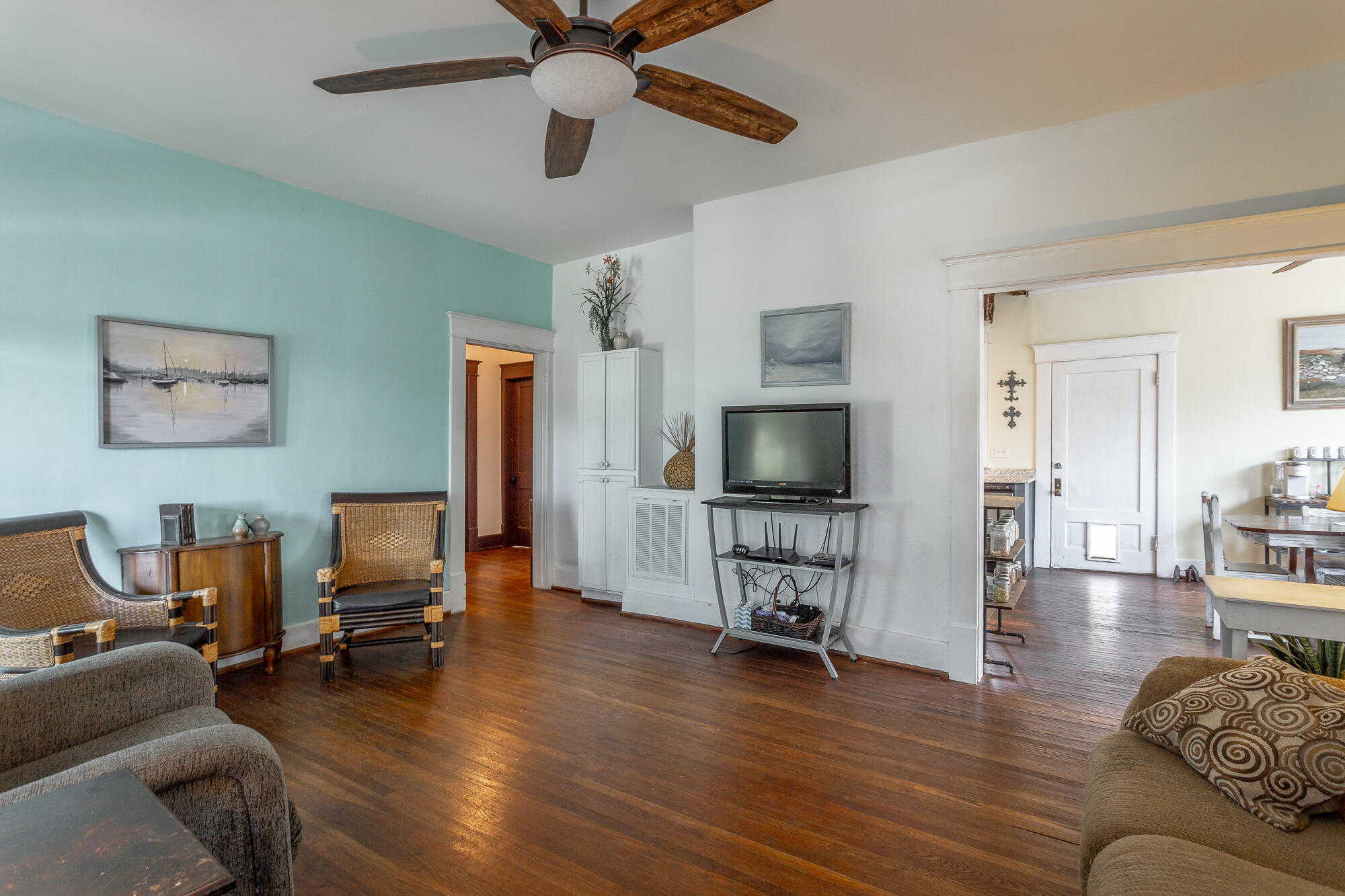 111 Shallowford Road Chattanooga, TN 37404 - Photo 4 of 53 111 Shallowford Rd. HD-12