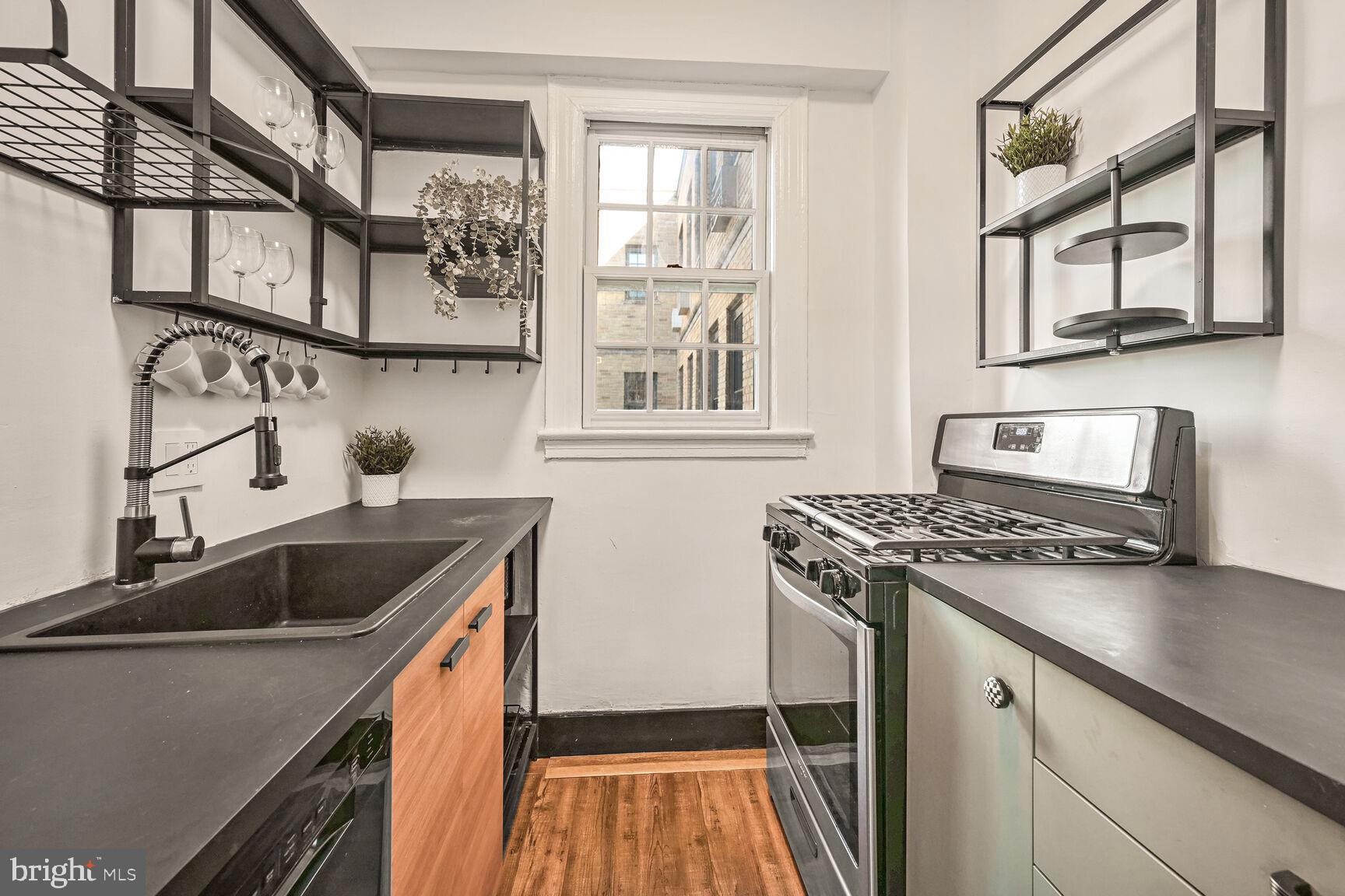2032 Belmont Road Northwest, Unit 510 Washington, DC 20009 - Photo 19 of 46 Gallery Image 19