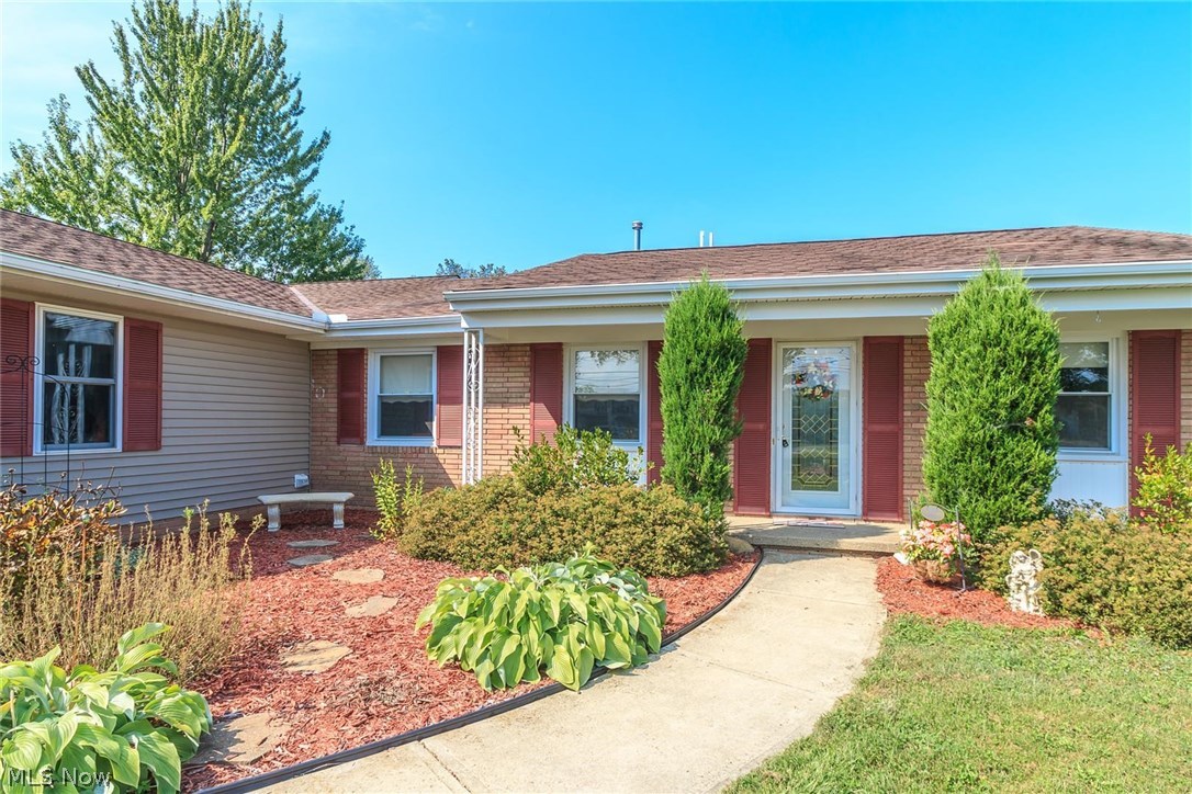 7630 Kniffen Road Painesville, OH 44077 - Photo 2 of 35 Gallery Image 2