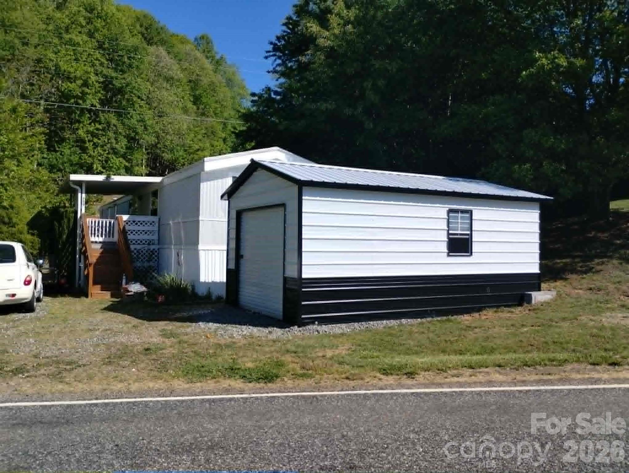 729 Don Felmet Road, Unit 2 Marshall, NC 28753 - Photo 2 of 31