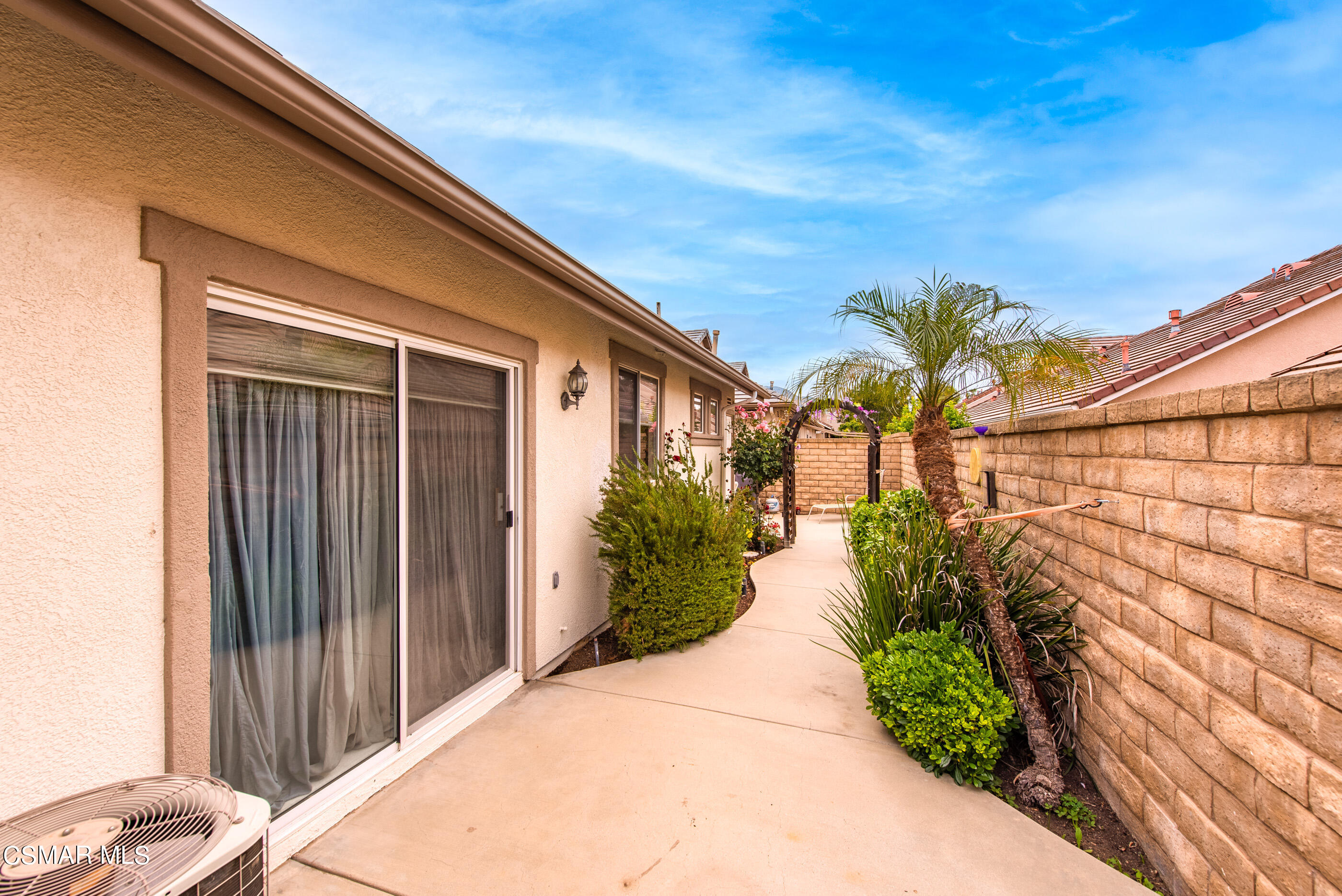 5642 Daisy Street Simi Valley, CA 93063 - Photo 33 of 41 a couple of flower in front of house