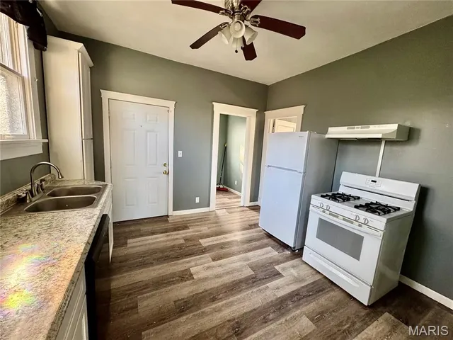 $1,295 | 316 West F Street, Belleville, IL 62220