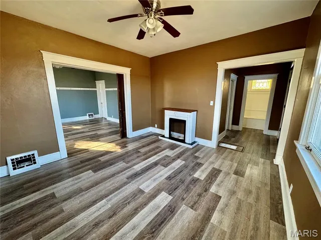 $1,295 | 316 West F Street, Belleville, IL 62220