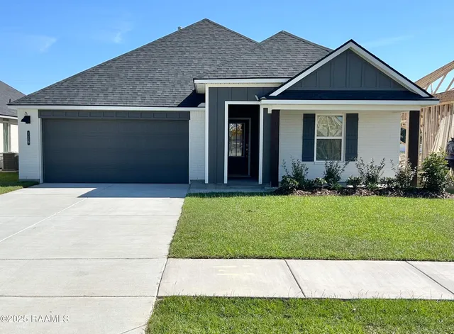 $293,500 | 116 Eden Ridge, Duson, LA 70529