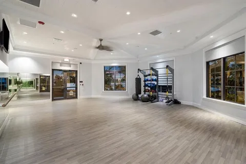 $1,080,000 | 12295 North Baypoint Circle, Parkland, FL 33076