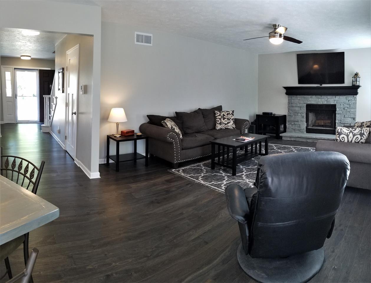 5939 Candover Road Loves Park, IL 61111 - Photo 4 of 25 Gallery Image 4