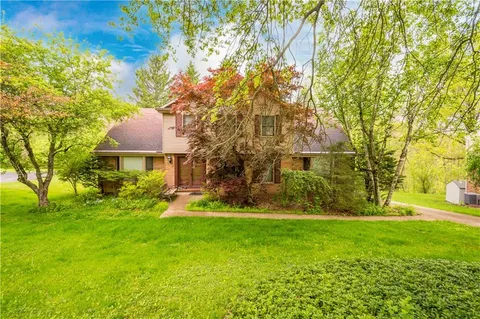 $479,900 | 1693 Hathaway Lane, Pittsburgh, PA 15241