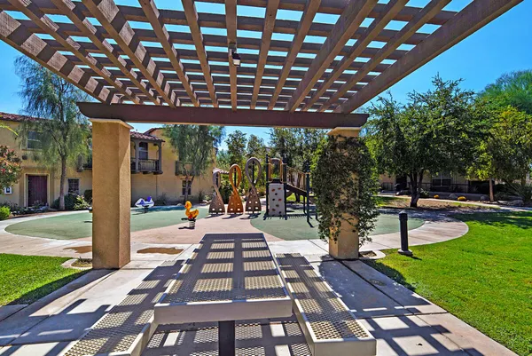 $2,700 | 245 Paseo Gregario, Palm Desert, CA 92211