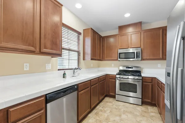 $2,700 | 245 Paseo Gregario, Palm Desert, CA 92211