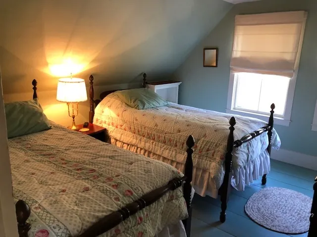 $1,850 | 1545 Highway 114, North Sutton, NH 03260