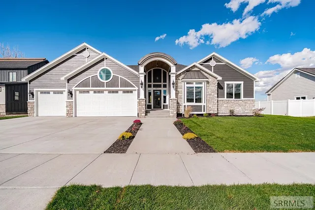 $785,000 | 1571 Palm Spgs Drive, Idaho Falls, ID 83404