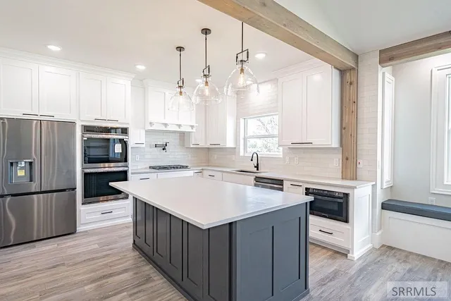 $785,000 | 1571 Palm Spgs Drive, Idaho Falls, ID 83404