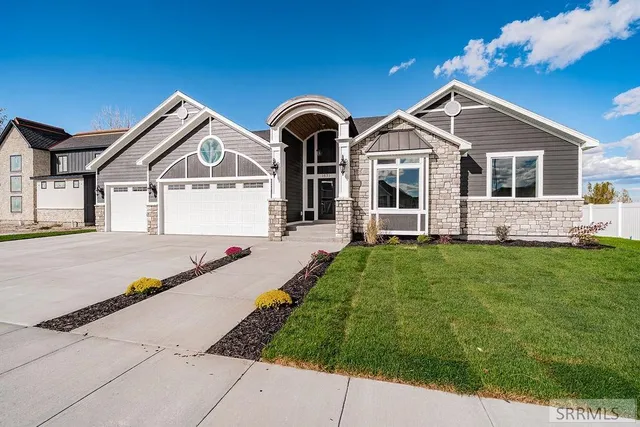 $785,000 | 1571 Palm Spgs Drive, Idaho Falls, ID 83404