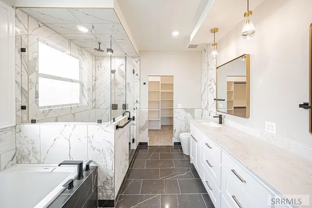 $785,000 | 1571 Palm Spgs Drive, Idaho Falls, ID 83404