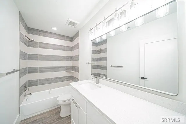 $785,000 | 1571 Palm Spgs Drive, Idaho Falls, ID 83404