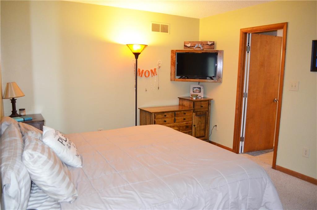 4021 Chipper Road Columbus, IN 47203 - Photo 12 of 35 Gallery Image 12