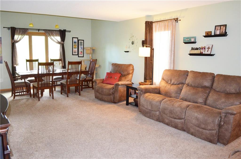 4021 Chipper Road Columbus, IN 47203 - Photo 3 of 35 Gallery Image 3