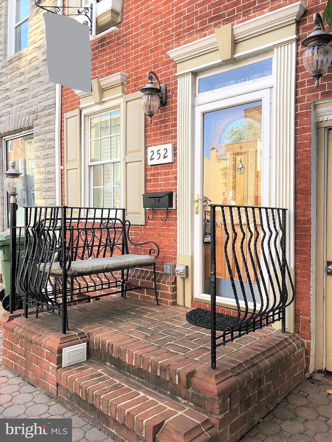 252 South Exeter Street Baltimore, MD 21202 - Photo 14 of 16 Exterior (Front)